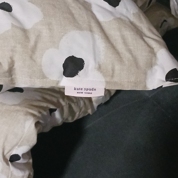 Bedspread with one pillow case - Picture 2 of 5